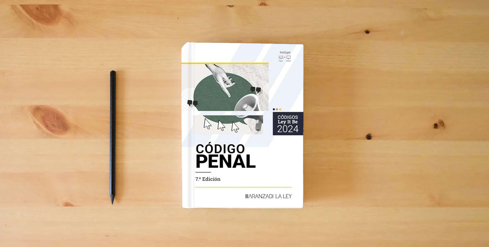 The book Código Penal (LeyItBe) is on the table