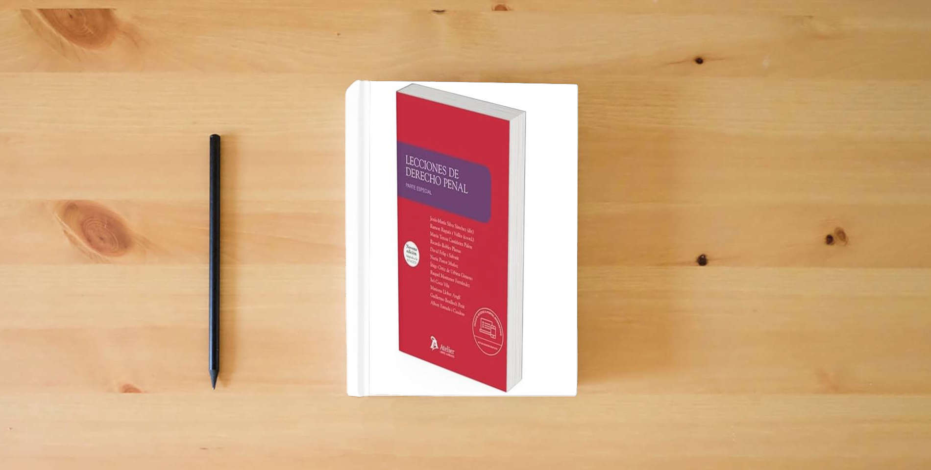 The book LECCIONES DE DERECHO PENAL. PARTE ESPECIAL (MANUALES) is on the table