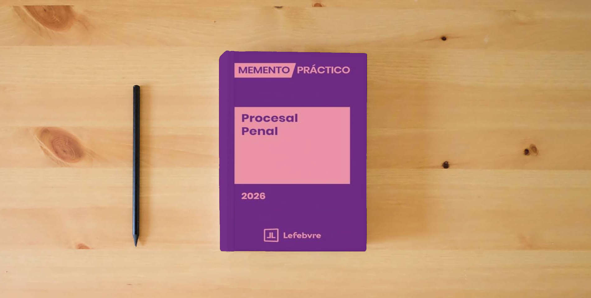 The book Memento Procesal Penal 2026 (MANUALES) is on the table