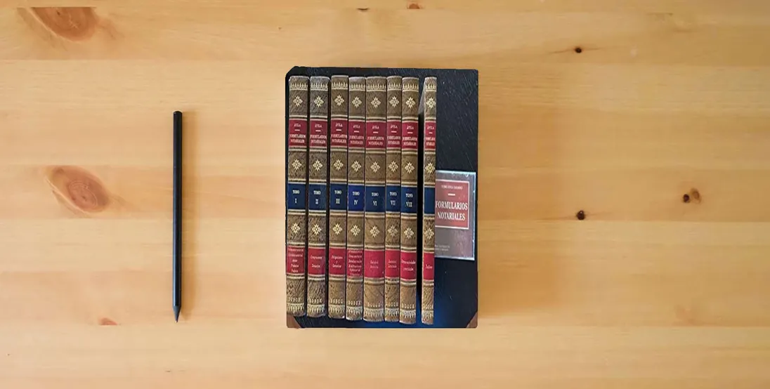 The book ****Formularios Notariales(9Vols+Cd-Rom) (SIN COLECCION)} is on the table