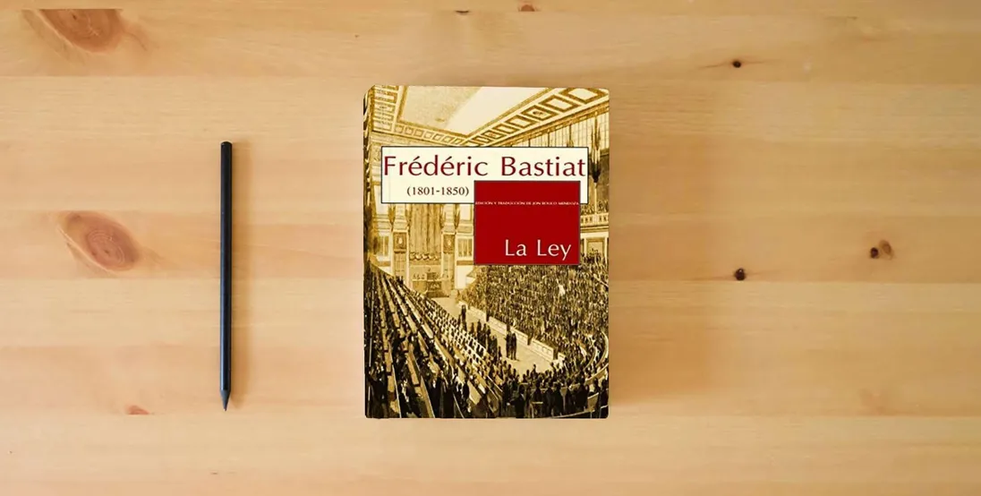The book La Ley} is on the table